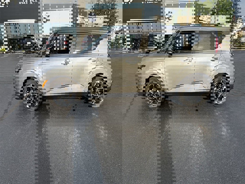 New 2025 Kia Soul EX image 3