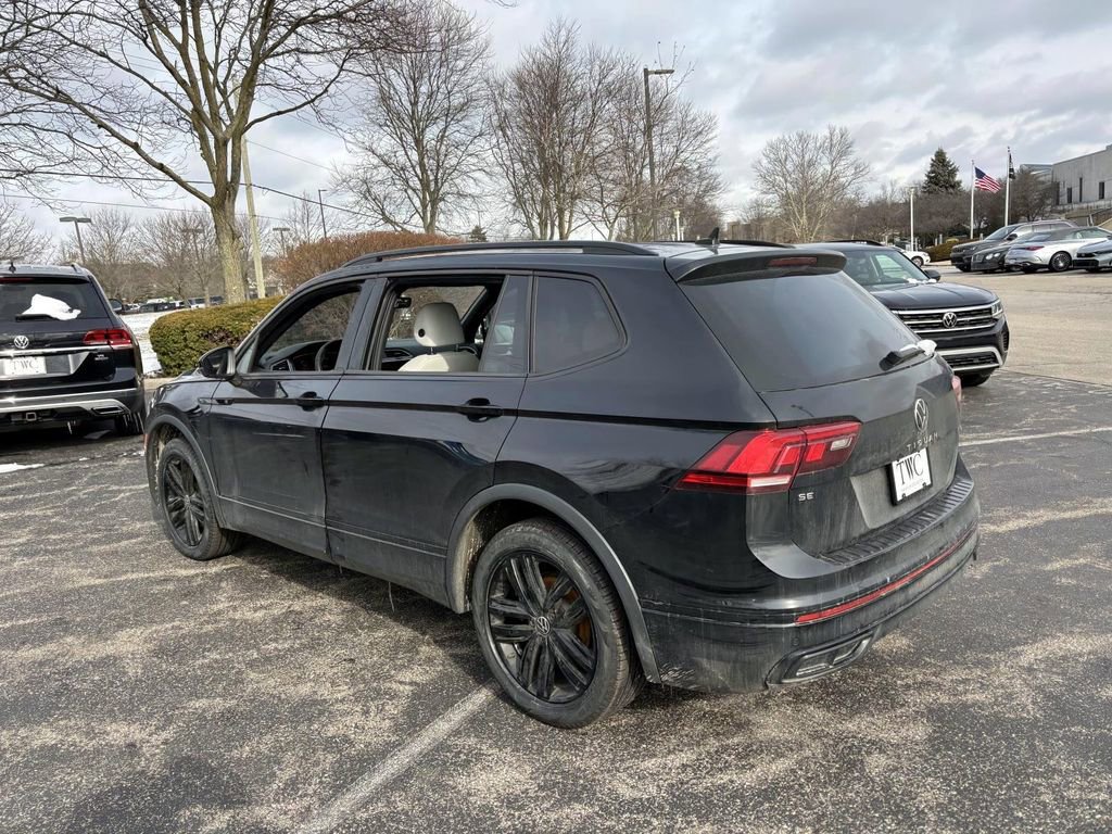 Used 2022 Volkswagen Tiguan SE R-Line image 5