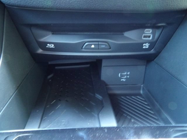New 2026 Chrysler Pacifica Limited w/ Uconnect Theater Family Group AWD/4WD image 27