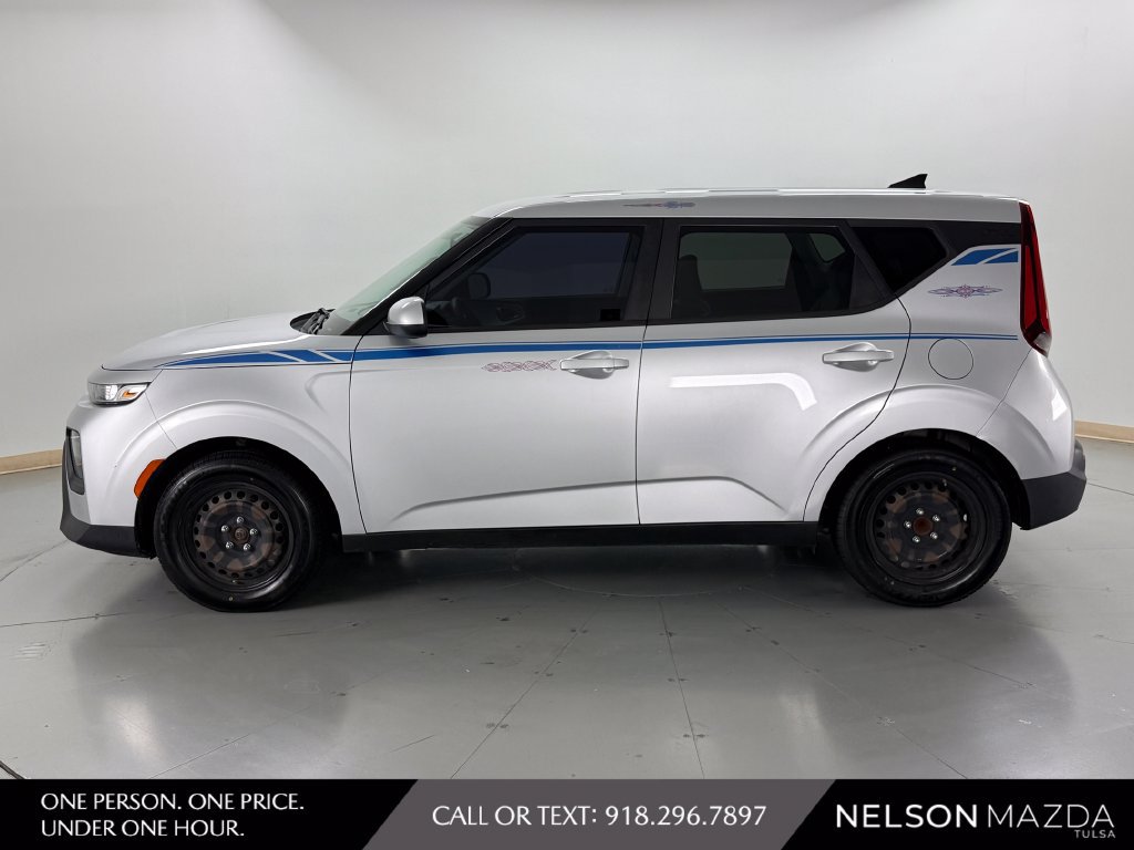Used 2020 Kia Soul LX FWD image 9
