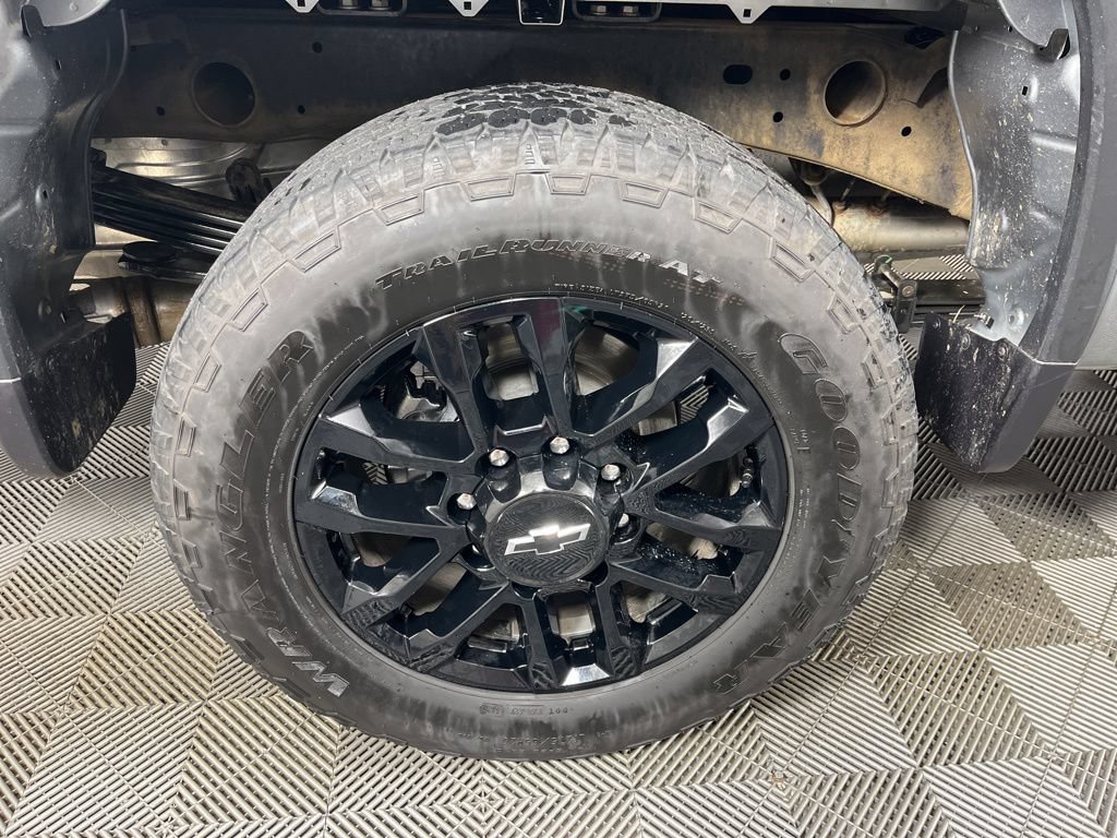 Certified 2026 Chevrolet Silverado 2500 Custom w/ Custom Value Package AWD/4WD image 12