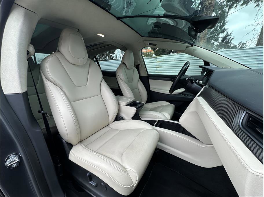 Used 2018 Tesla Model X 100D image 4