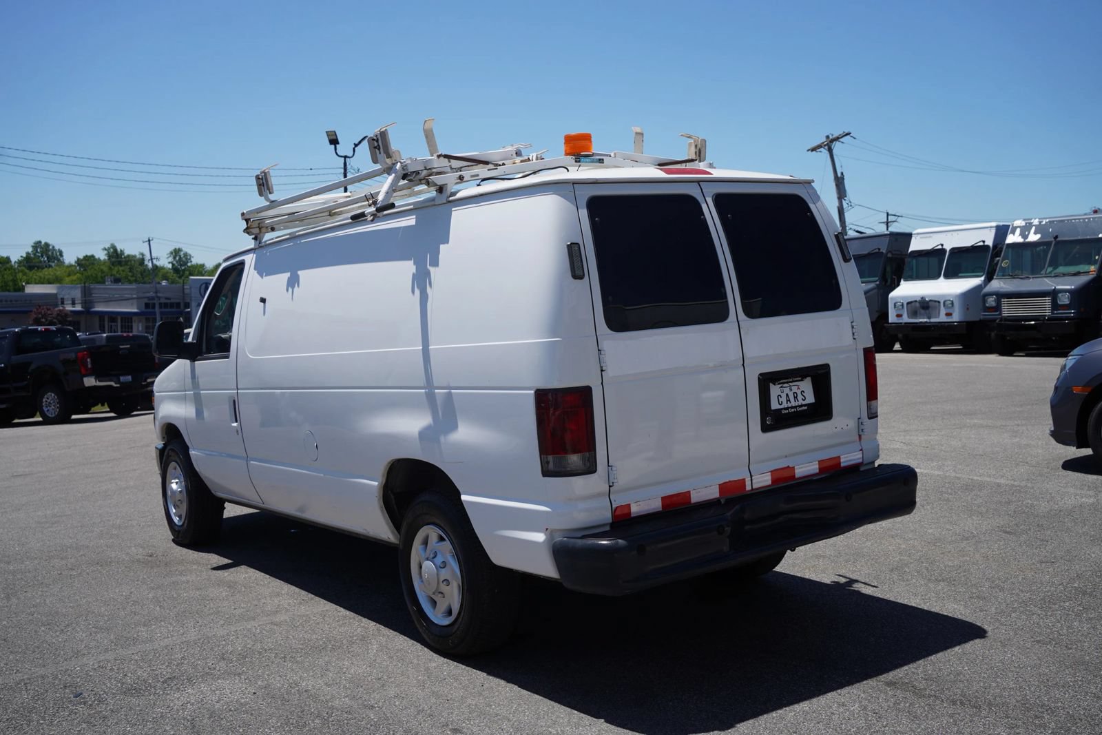 Used 2011 Ford E-250 and Econoline 250 w/ PWR Group RWD image 5