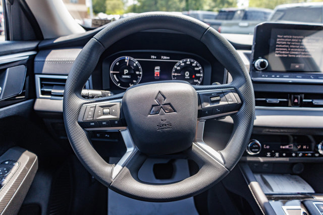 New 2025 Mitsubishi Outlander ES image 28