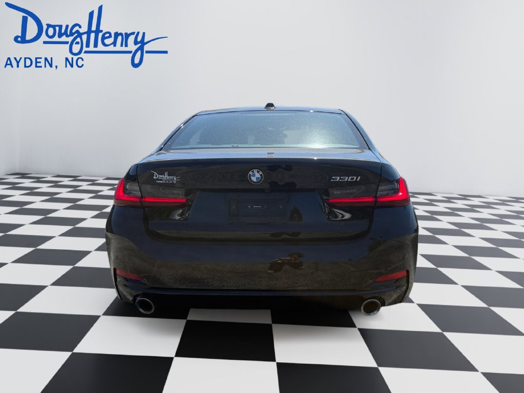 Used 2025 BMW 330i Sedan RWD image 4