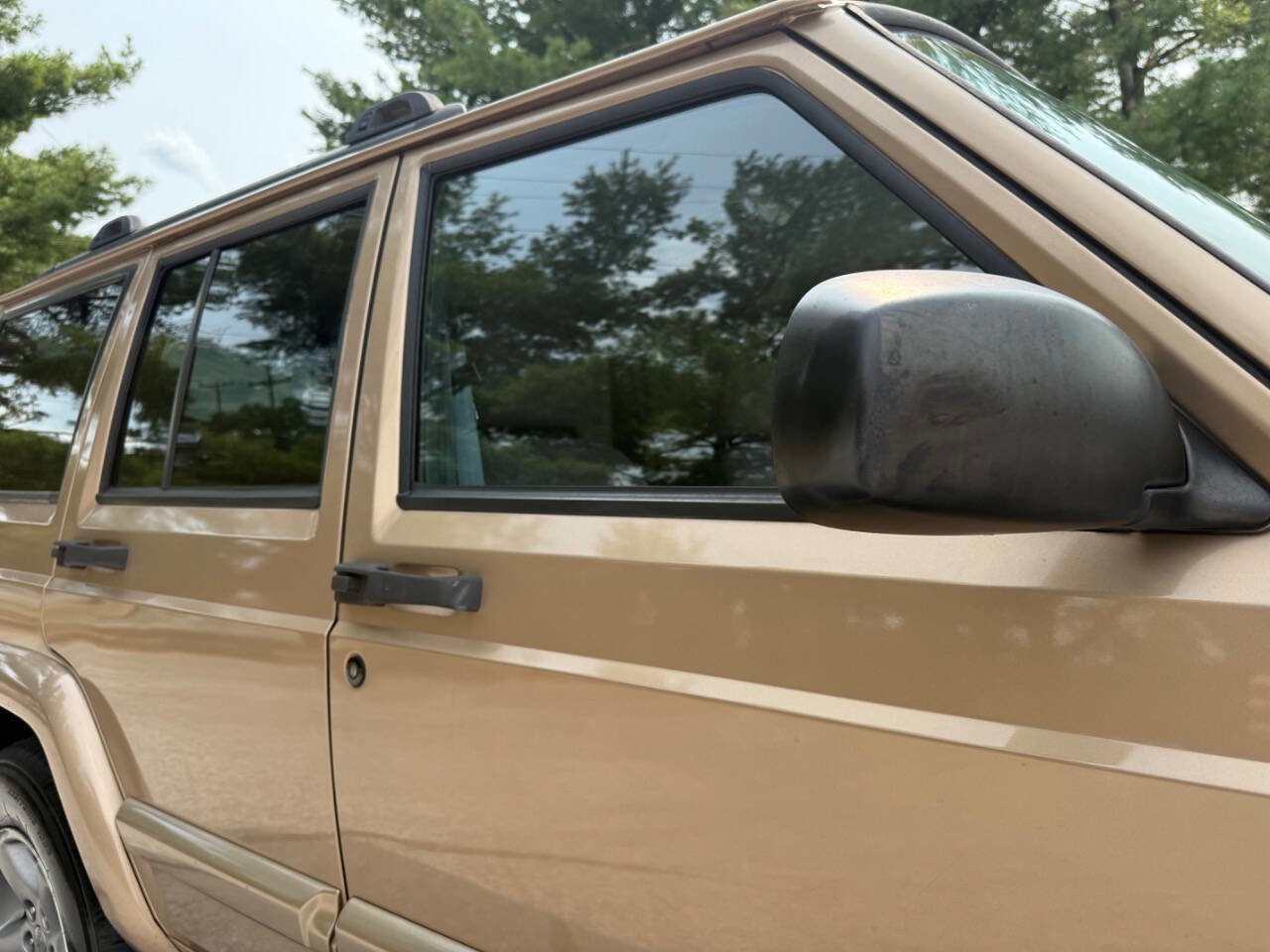 Used 1999 Jeep Cherokee Classic image 30