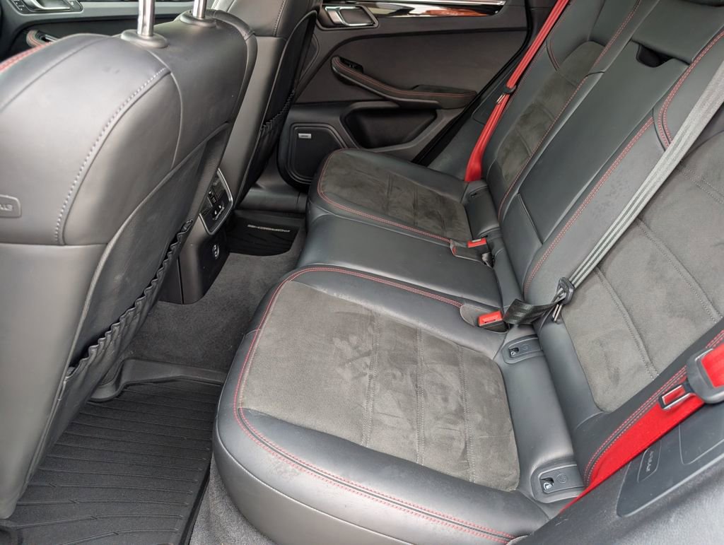 Certified 2022 Porsche Macan GTS image 29