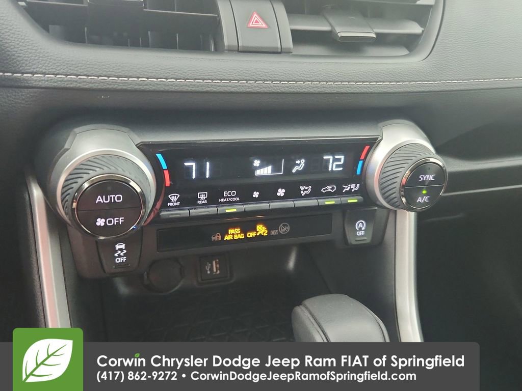 Used 2025 Toyota RAV4 XLE image 28