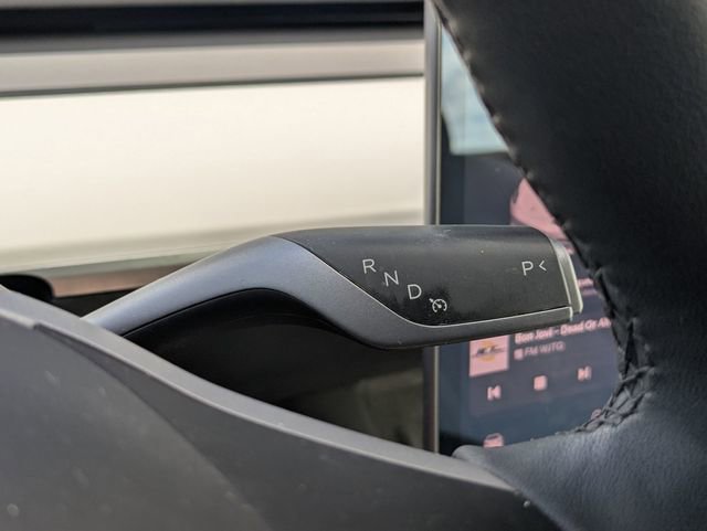 Used 2021 Tesla Model 3 Performance image 26