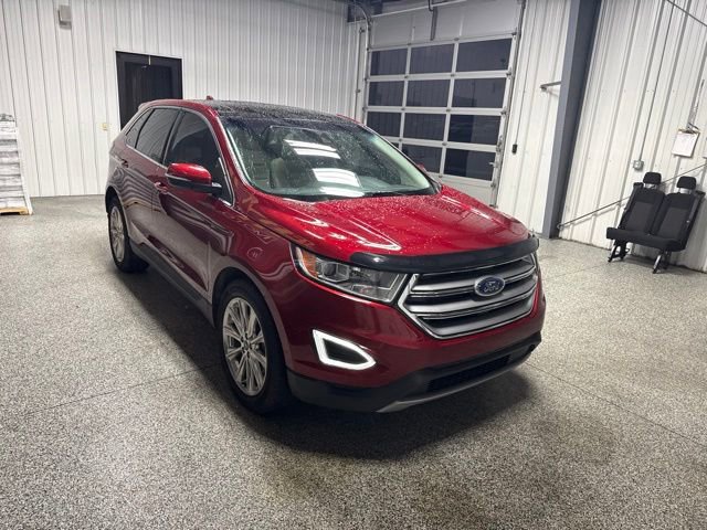 Used 2018 Ford Edge Titanium w/ Equipment Group 301A AWD/4WD image 16