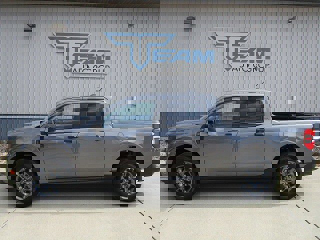 New 2025 Ford Maverick XLT image 4