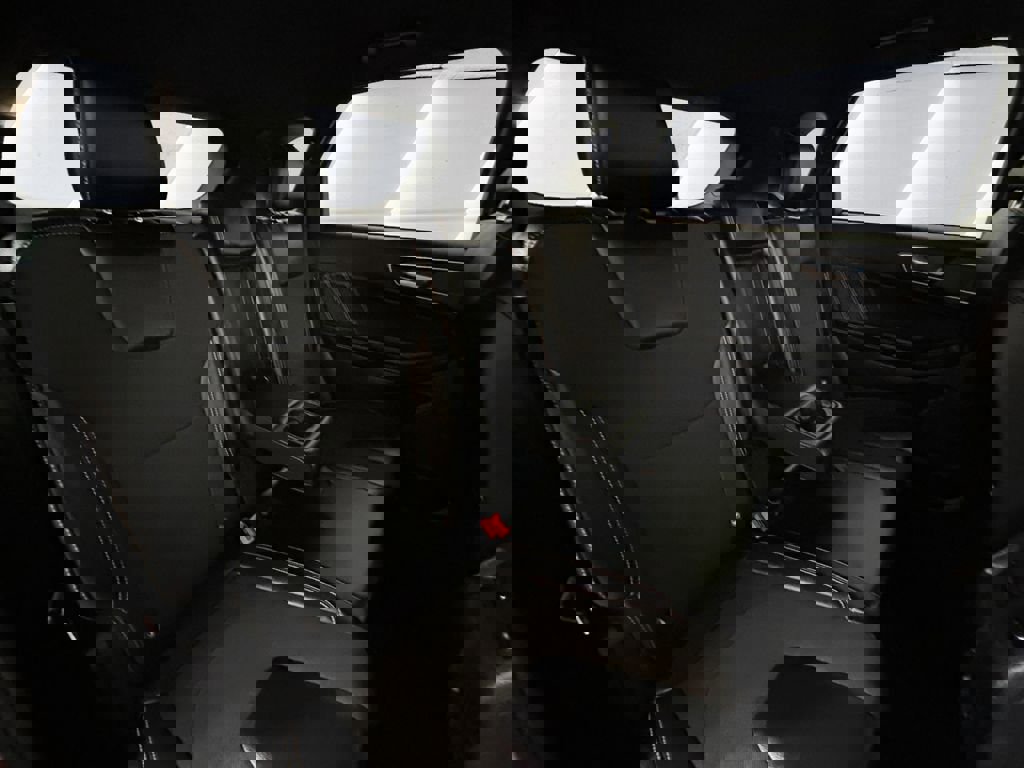 Used 2023 Ford Edge ST image 16