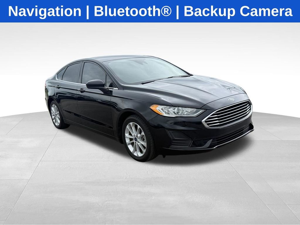 Used 2020 Ford Fusion SE FWD image 1