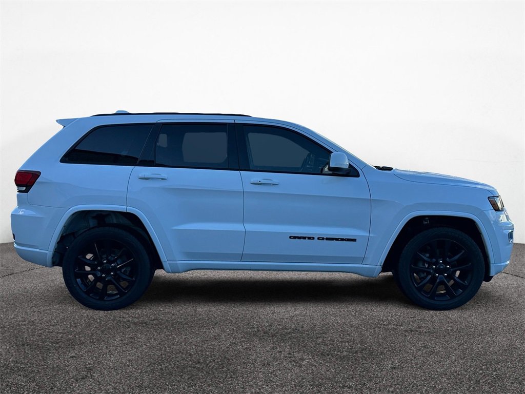 Used 2018 Jeep Grand Cherokee Altitude image 6