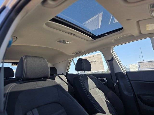 New 2026 Hyundai Venue SEL FWD image 11