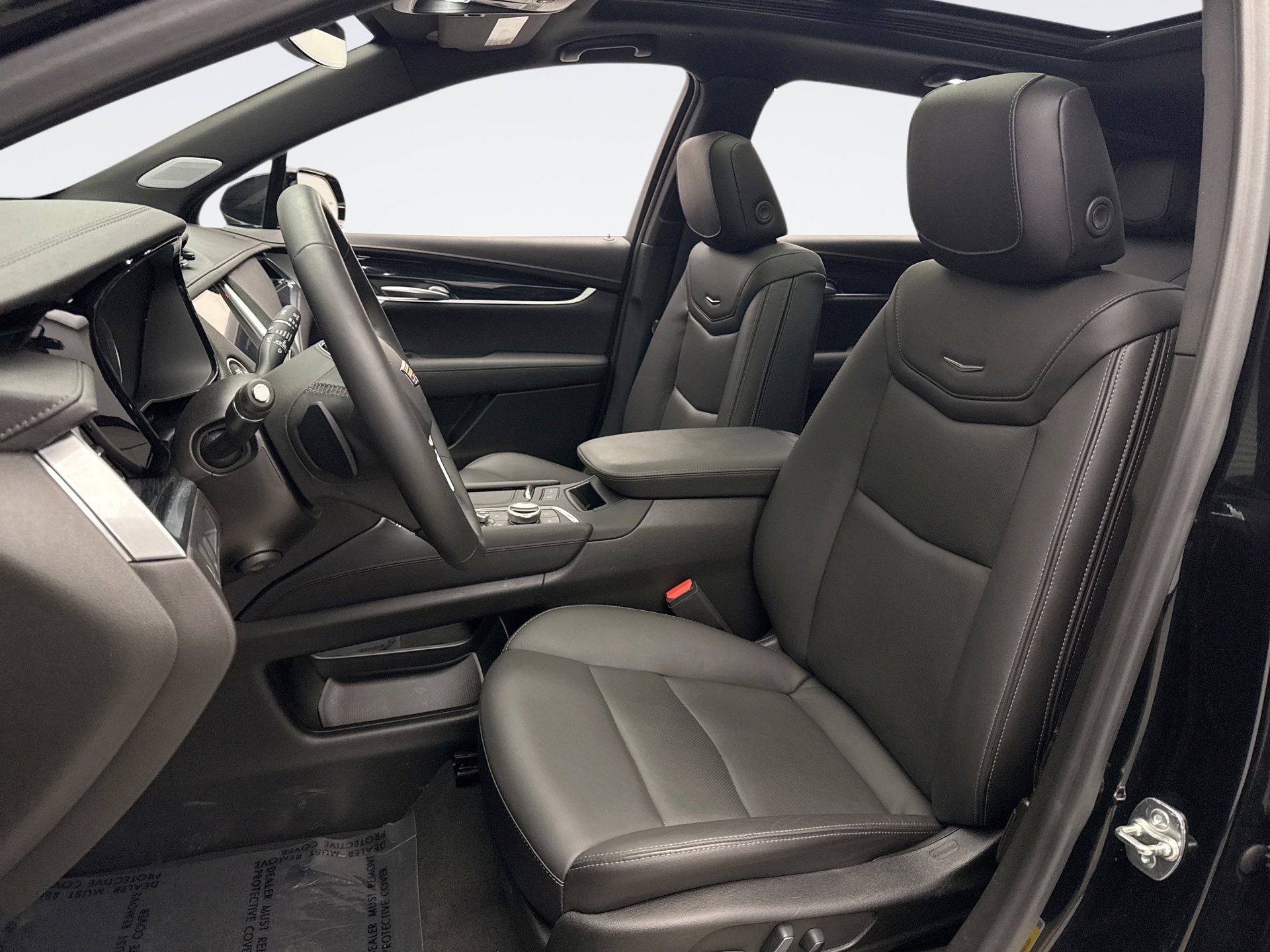 Used 2025 Cadillac XT5 Premium Luxury image 11