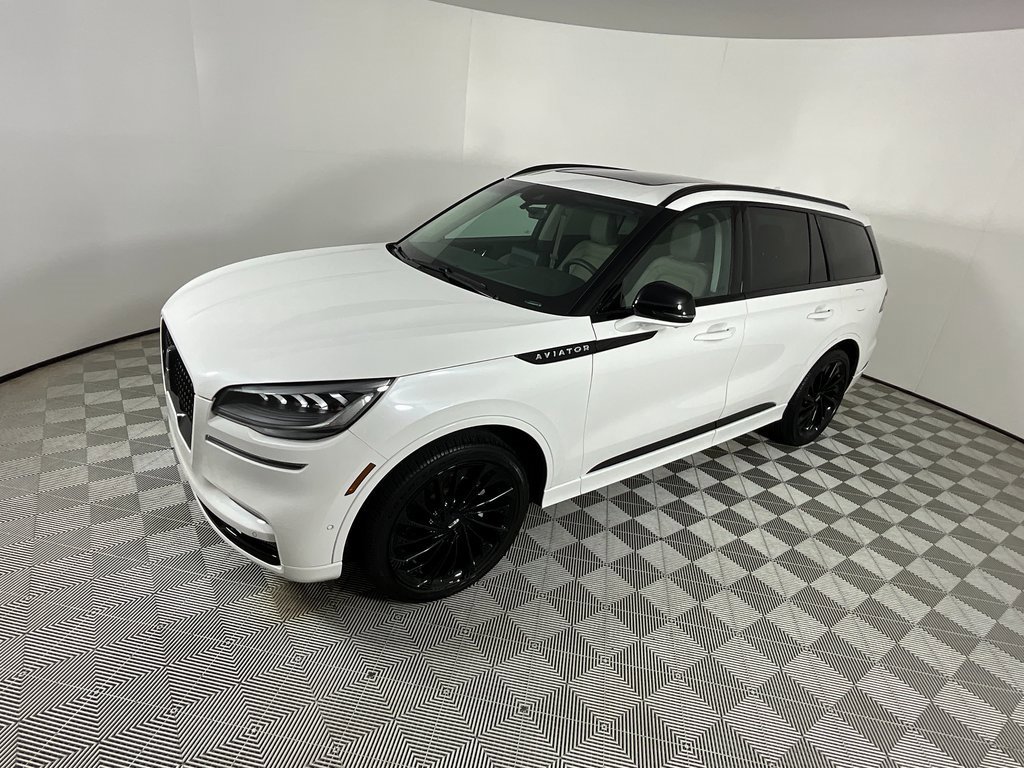 Certified 2024 Lincoln Aviator Reserve w/ Jet Package image 9