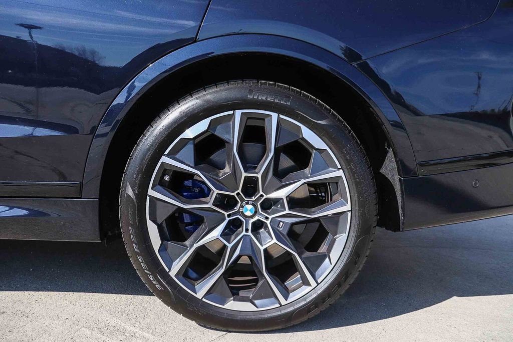 Used 2024 BMW X7 M60i AWD/4WD image 12