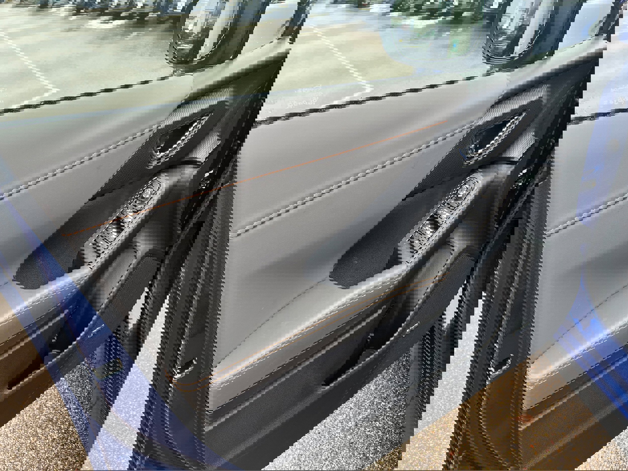 Certified 2025 Subaru Crosstrek 2.5i Limited w/ Crosstrek Mirror Package image 17