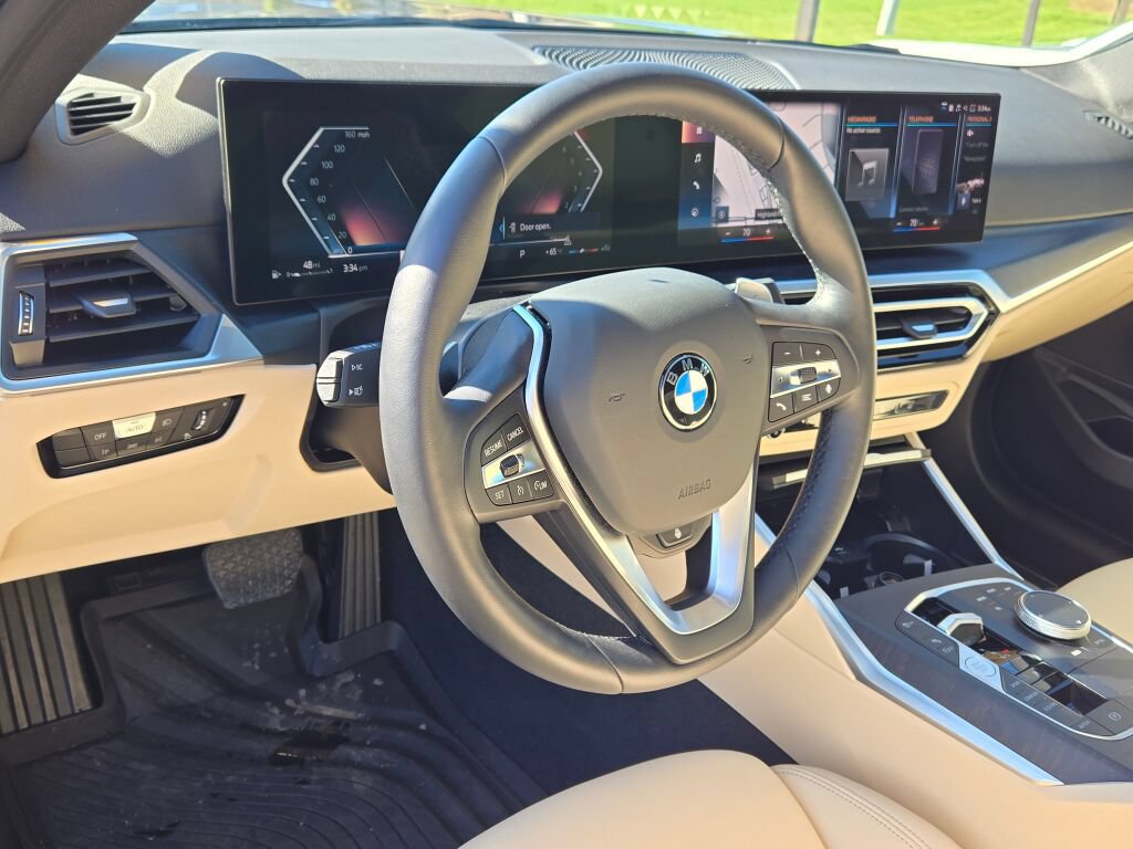 Used 2023 BMW 330i xDrive Sedan w/ Driving Assistance Package AWD/4WD image 4