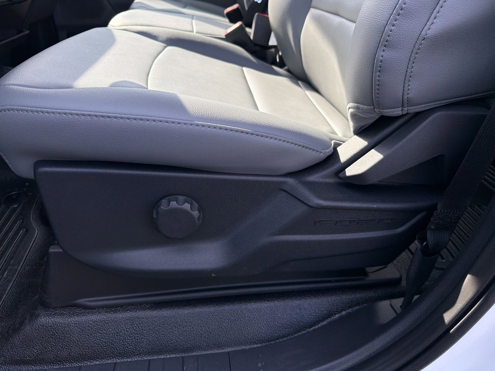 New 2026 Ford F250 XL image 28