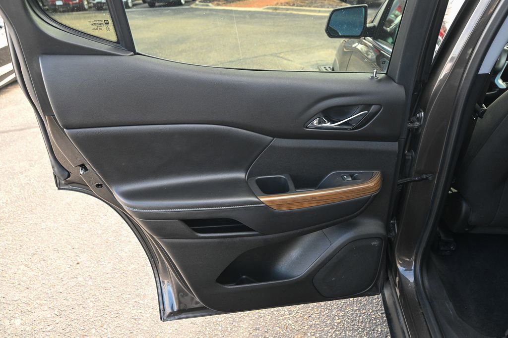 Used 2019 GMC Acadia SLE w/ Driver Alert Package I image 24