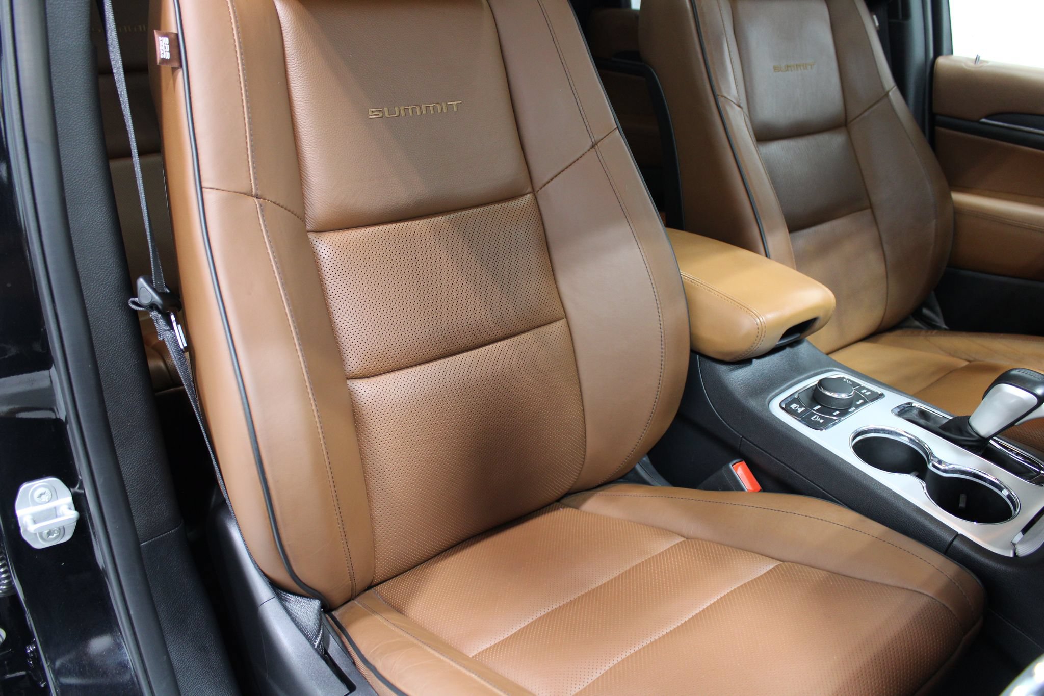 Used 2020 Jeep Grand Cherokee Summit w/ Platinum Series Group AWD/4WD image 29