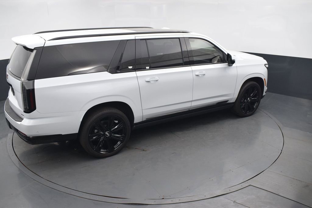Certified 2026 Cadillac Escalade ESV Sport w/ Touring Package AWD/4WD image 46