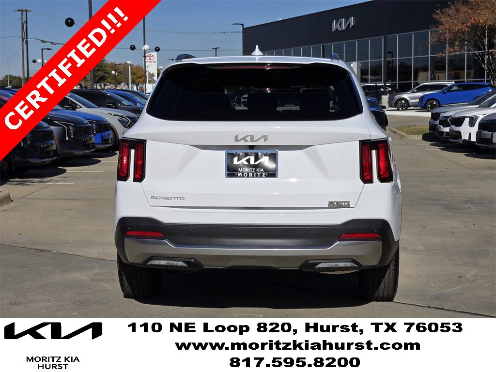Certified 2025 Kia Sorento S w/ Panoramic Sunroof Package image 13