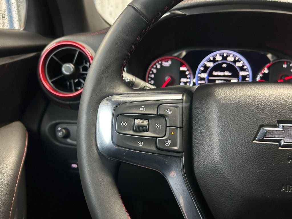 Used 2023 Chevrolet Blazer RS FWD image 17
