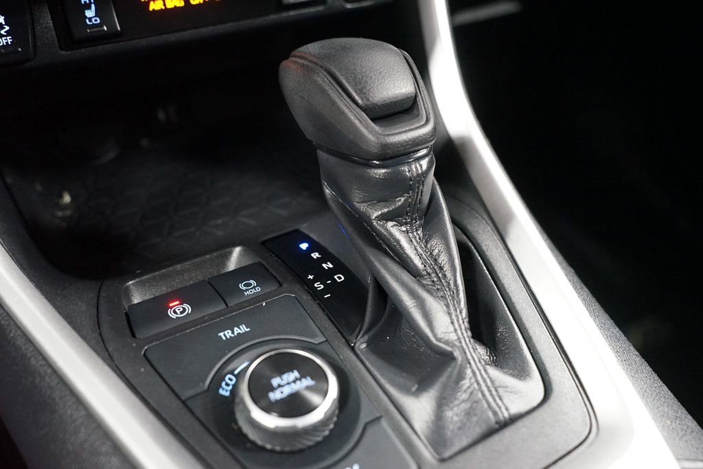 Used 2019 Toyota RAV4 XLE image 20