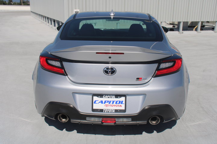 Used 2024 Toyota GR86 Premium RWD image 4