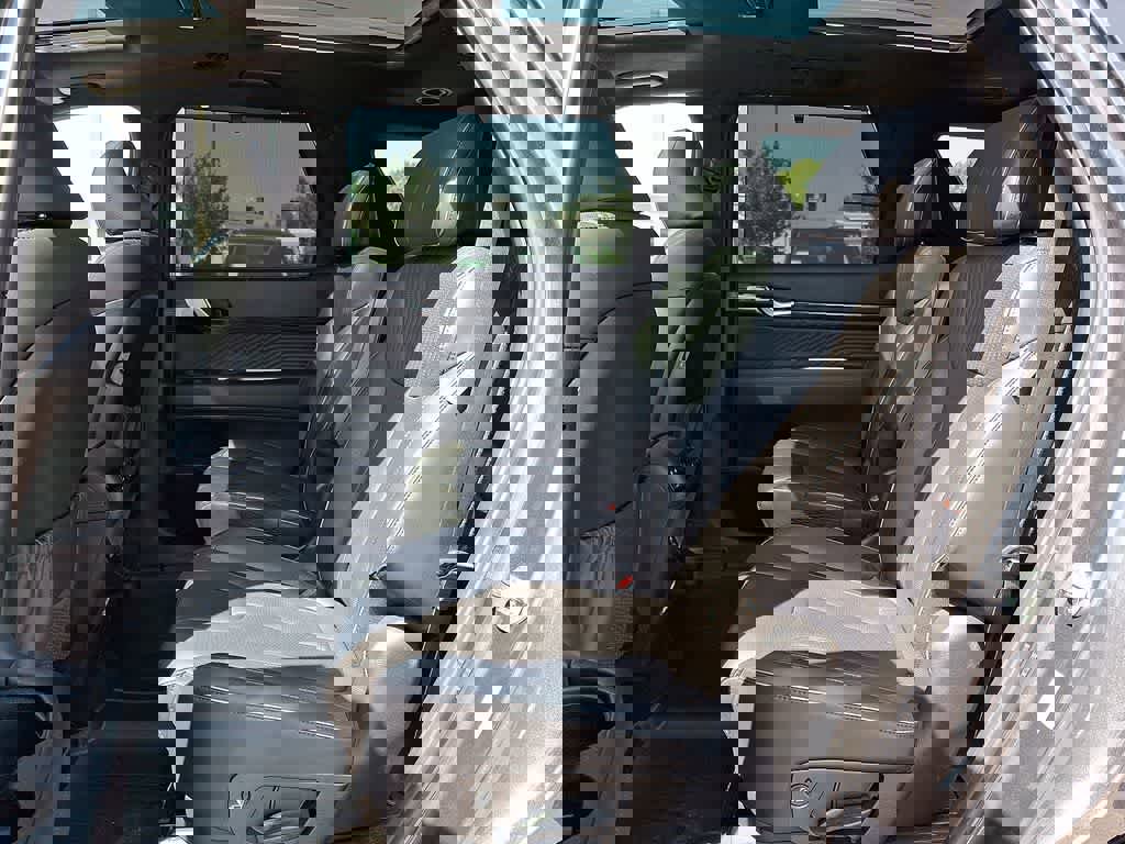 Used 2024 Hyundai Palisade Calligraphy image 10