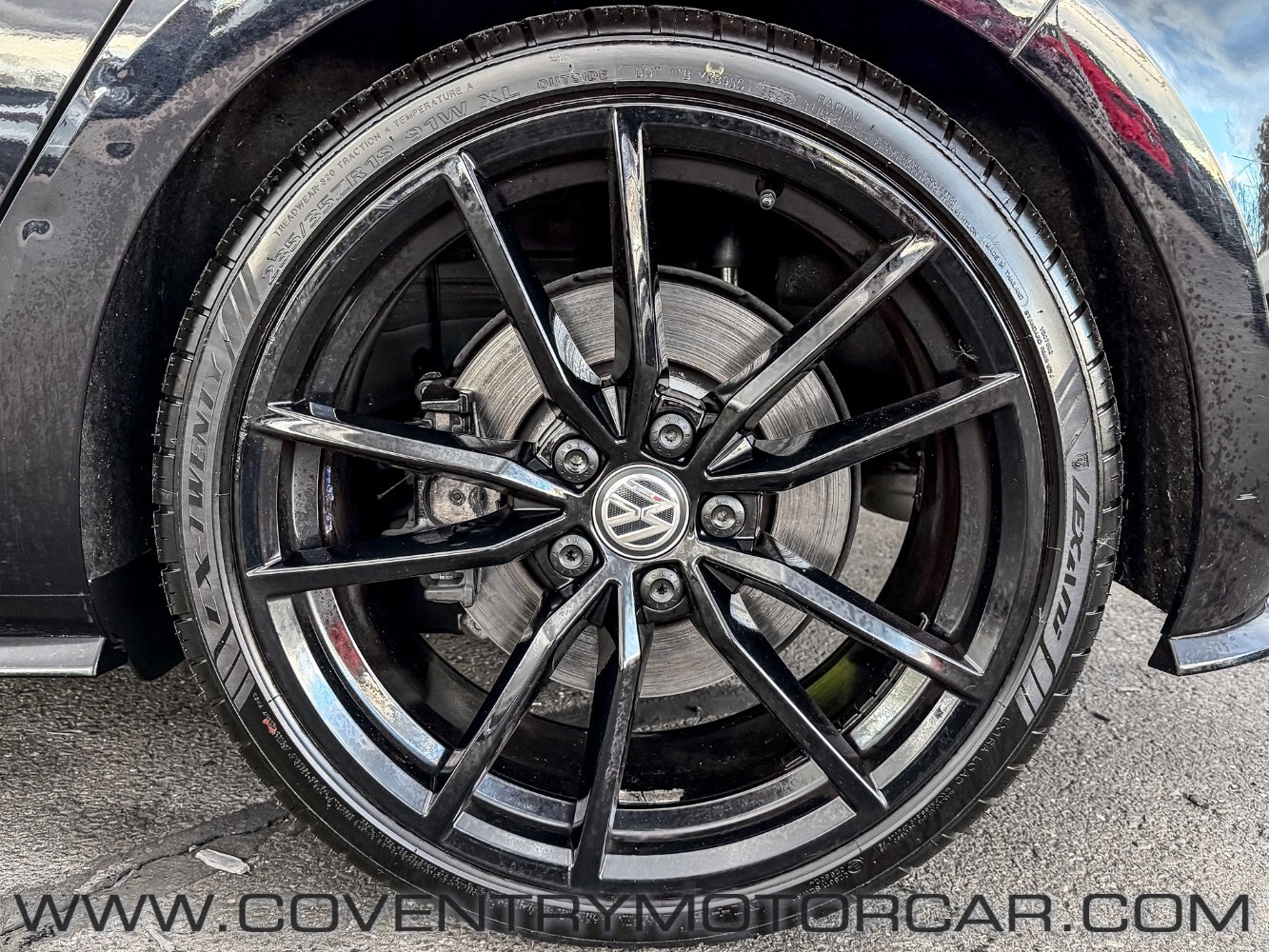 Used 2019 Volkswagen Golf R 4-Door image 10