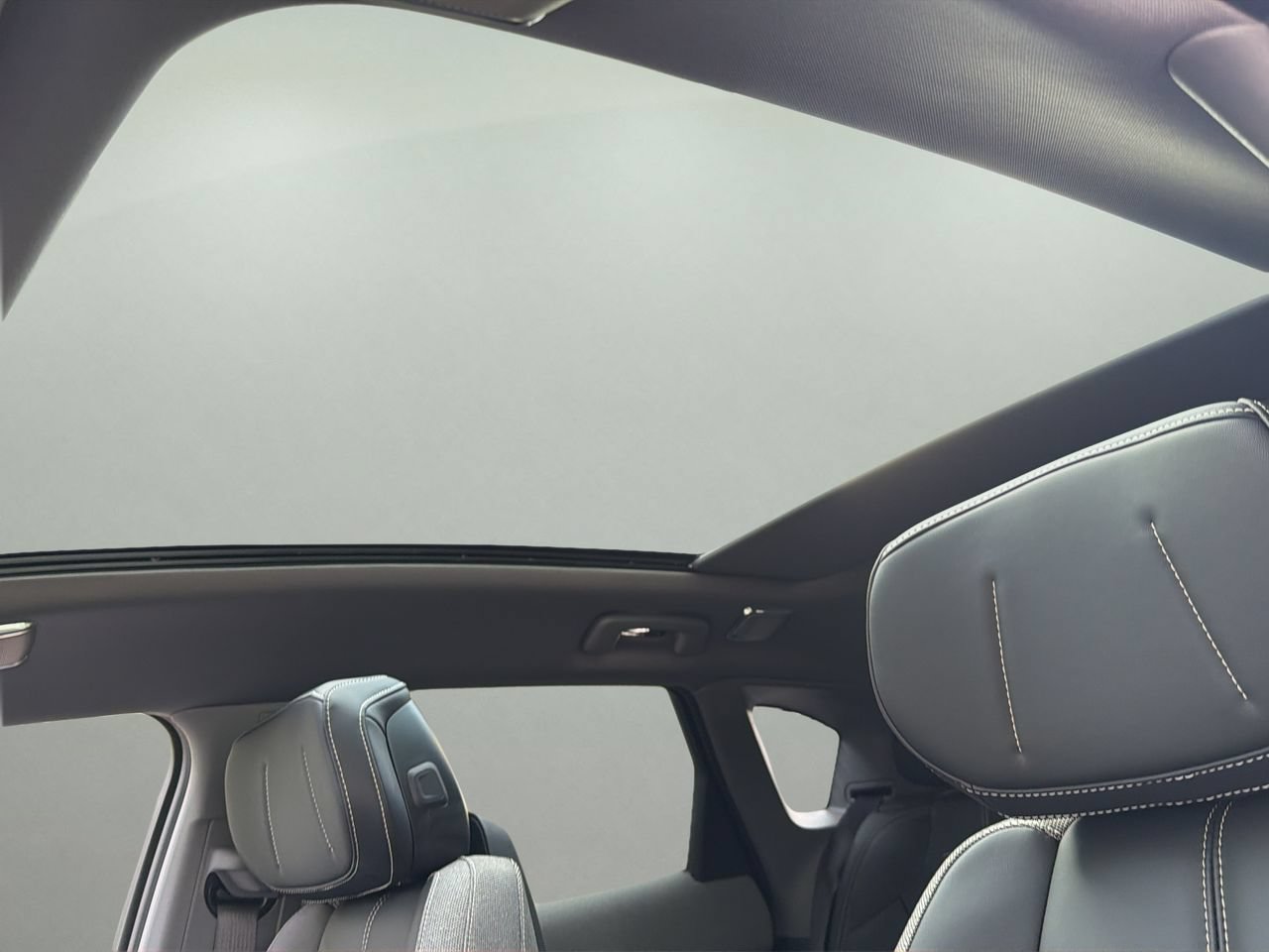 New 2027 Cadillac Optiq Sport RWD image 27