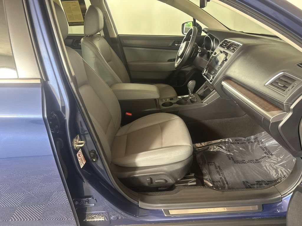 Used 2019 Subaru Outback 2.5i Limited AWD/4WD image 13