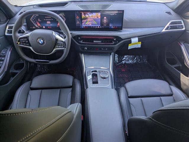Used 2025 BMW 330i Sedan w/ Premium Package RWD image 16
