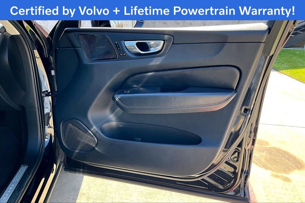 Used 2023 Volvo XC60 B6 Ultimate AWD/4WD image 25