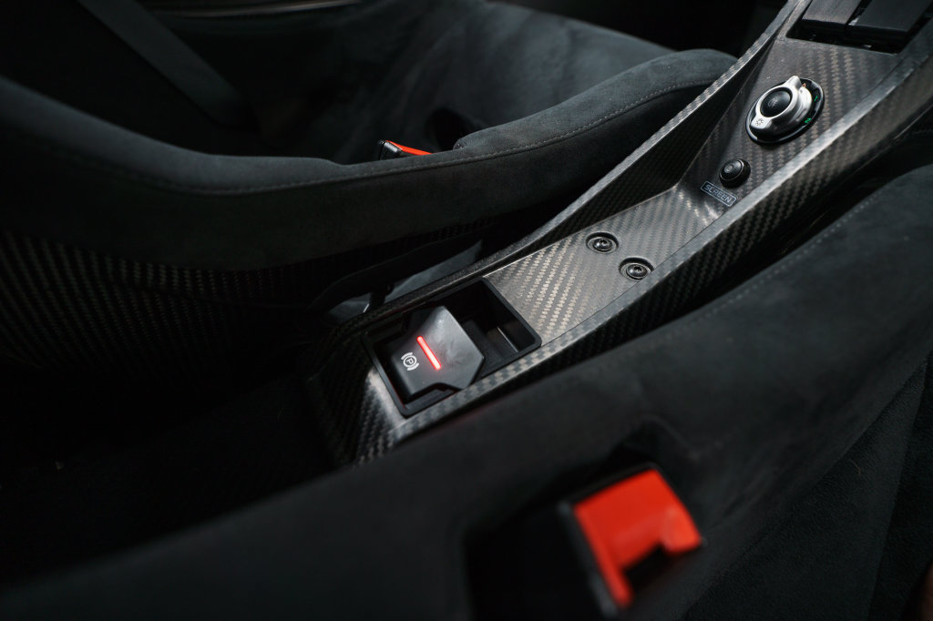 Used 2015 McLaren P1 RWD image 54