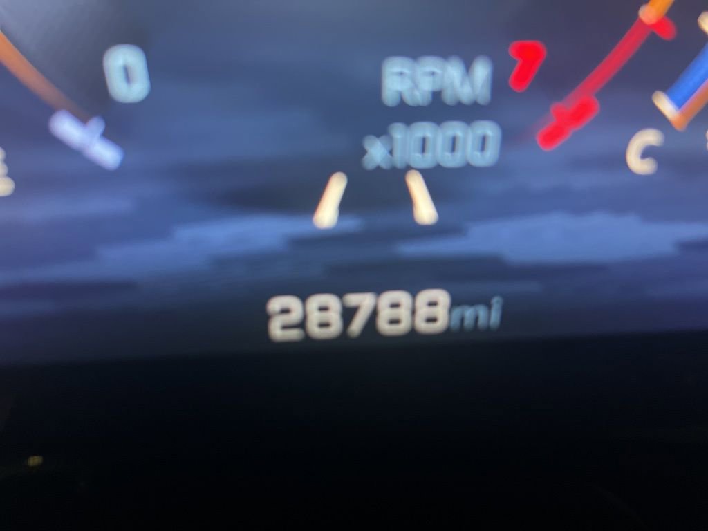 Used 2025 Chevrolet Traverse Z71 image 5