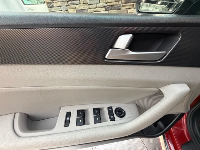 Used 2017 Hyundai Sonata Sport w/ Value Edition Package 02 FWD image 31