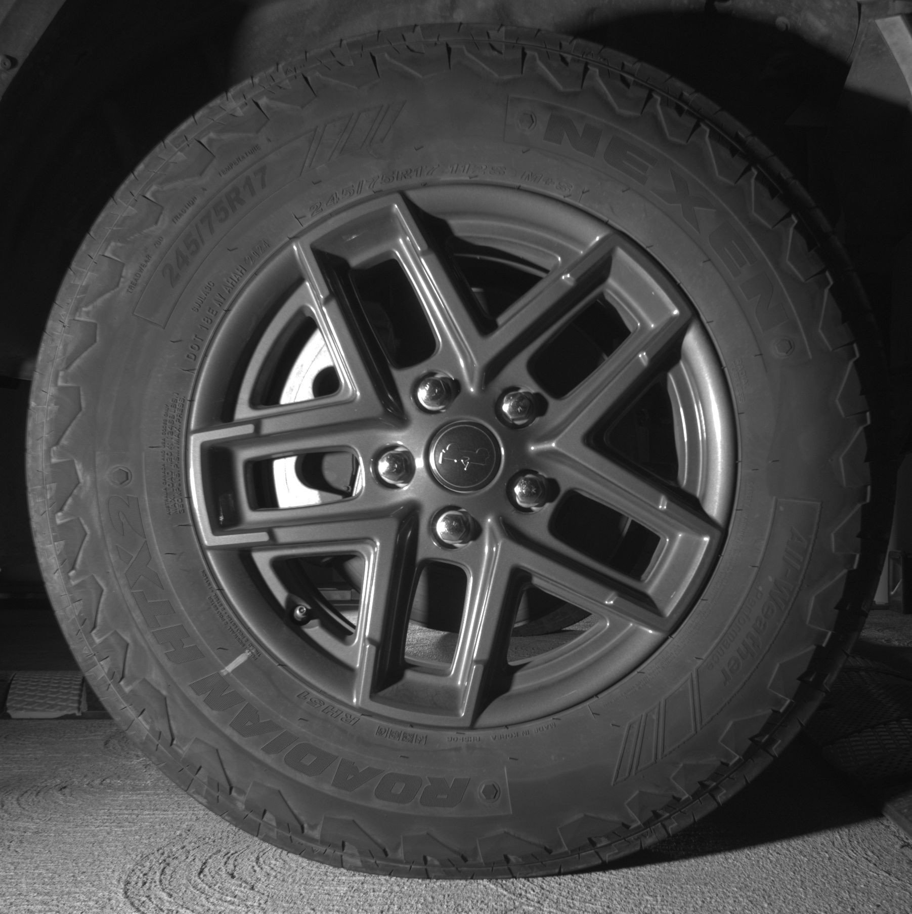 Used 2025 Jeep Wrangler Sport S image 13