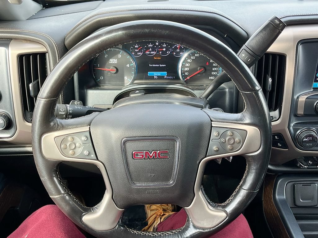 Used 2018 GMC Sierra 2500 Denali w/ Duramax Plus Package AWD/4WD image 11