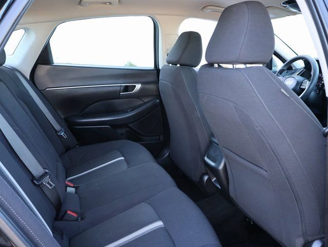 Used 2023 Hyundai Sonata SEL w/ Preferred Accessory Package image 12
