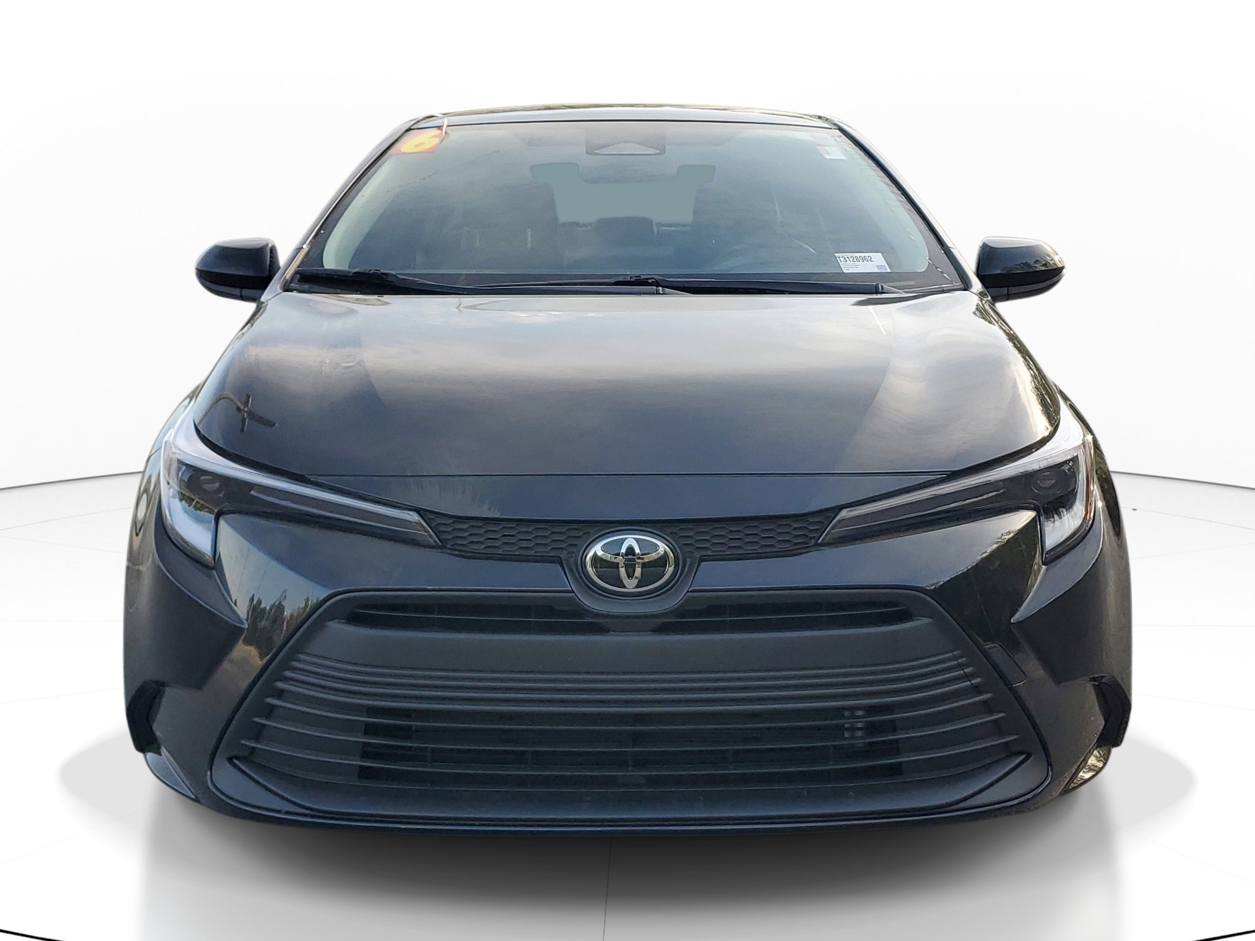 Used 2026 Toyota Corolla LE image 2