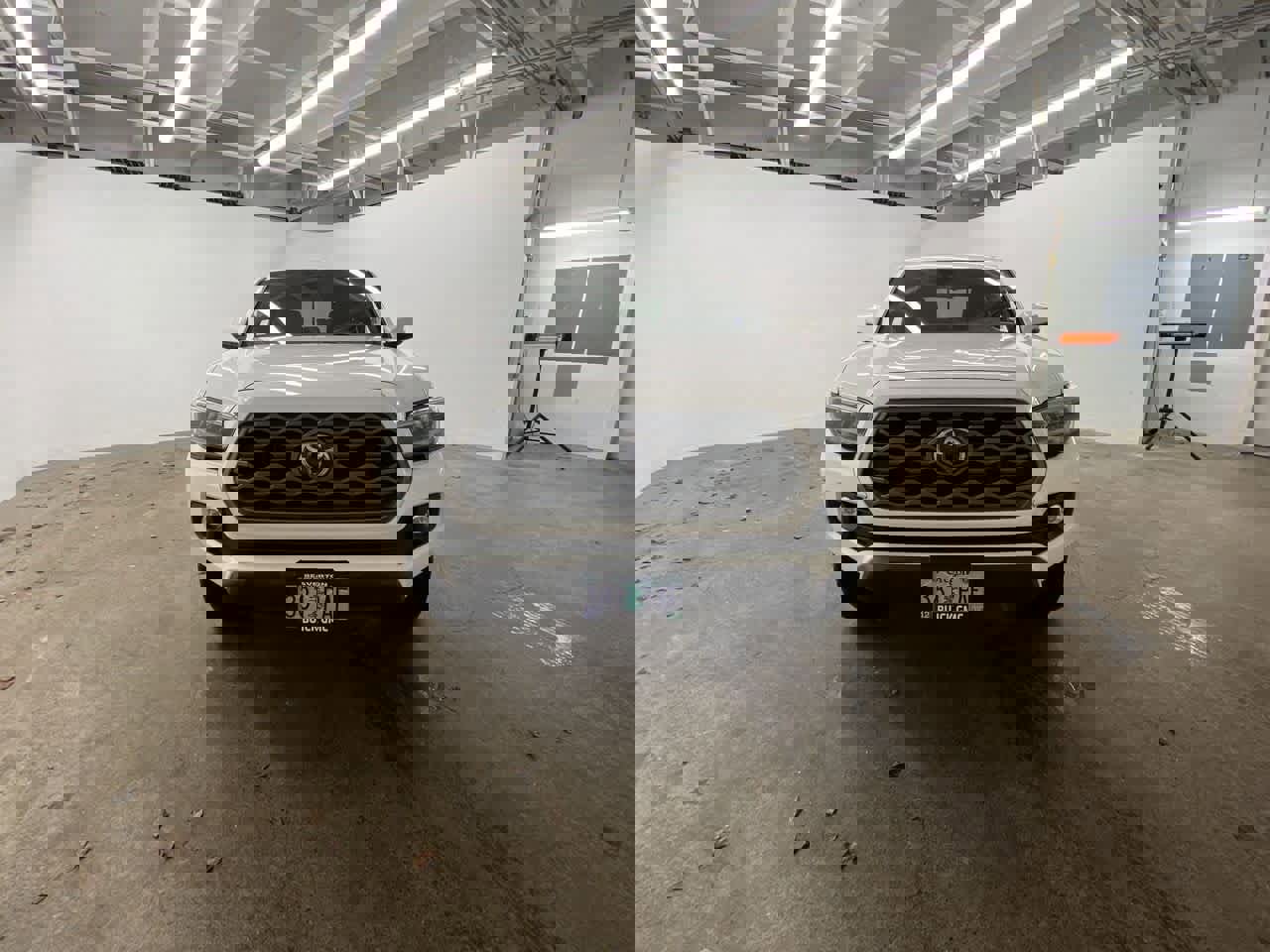 Used 2023 Toyota Tacoma TRD Off-Road image 9