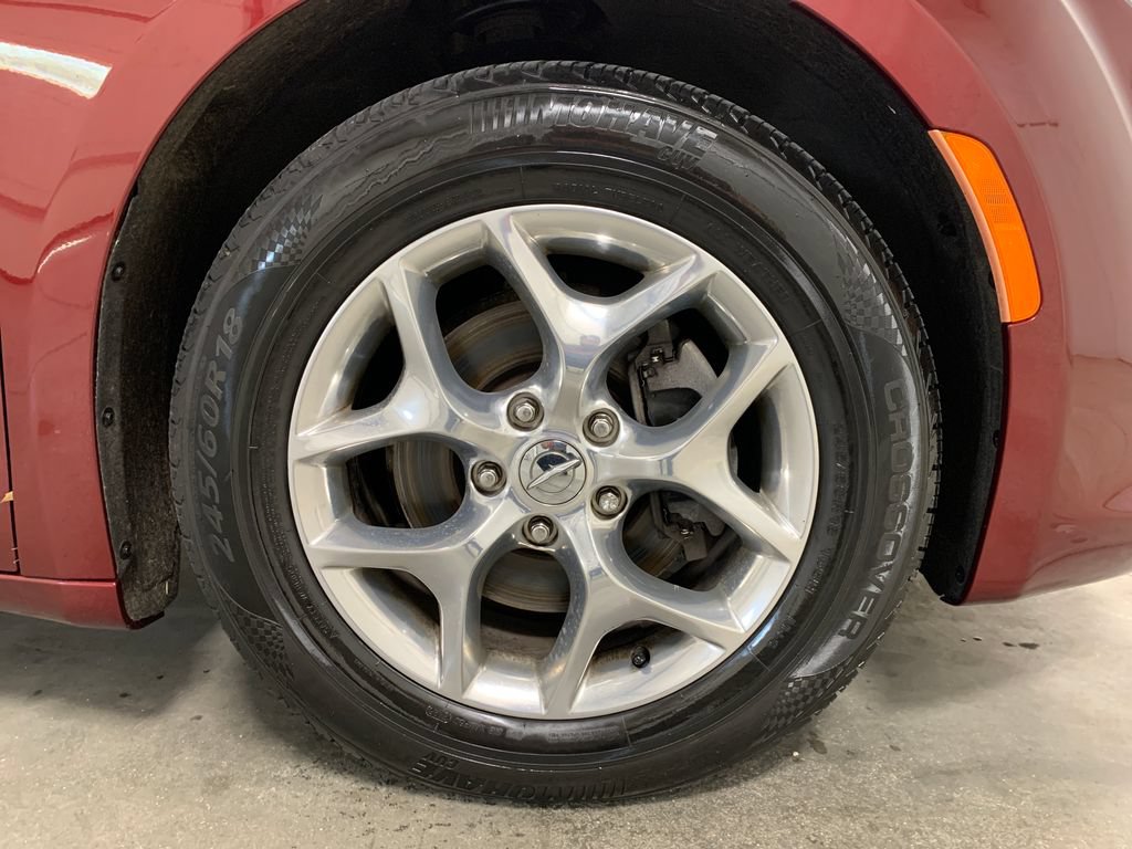 Used 2019 Chrysler Pacifica Limited FWD image 33