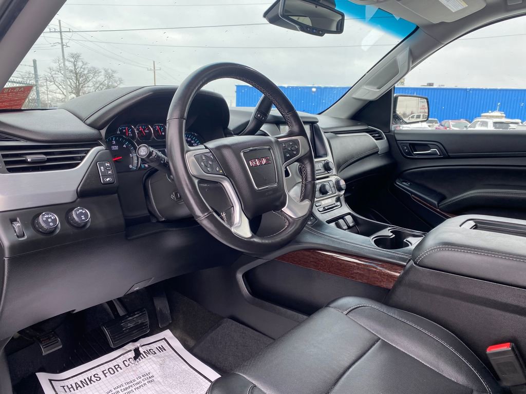 Used 2018 GMC Yukon XL SLT w/ Premium Edition image 10