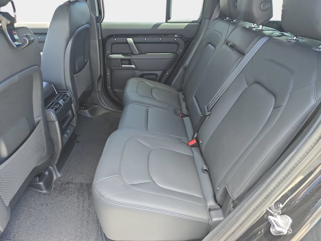 New 2026 Land Rover Defender 110 S AWD/4WD image 14