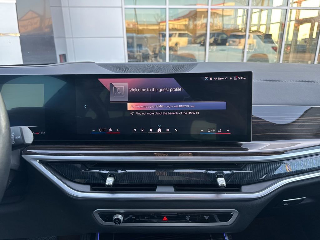 Used 2025 BMW X7 xDrive40i image 26